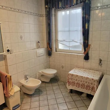 Apartment With 2 Rooms, Kitchen, Dining And Garden Schnaittach