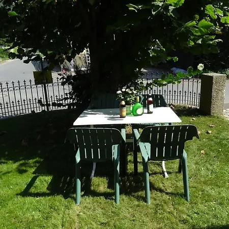Apartment With 2 Rooms, Kitchen, Dining And Garden *