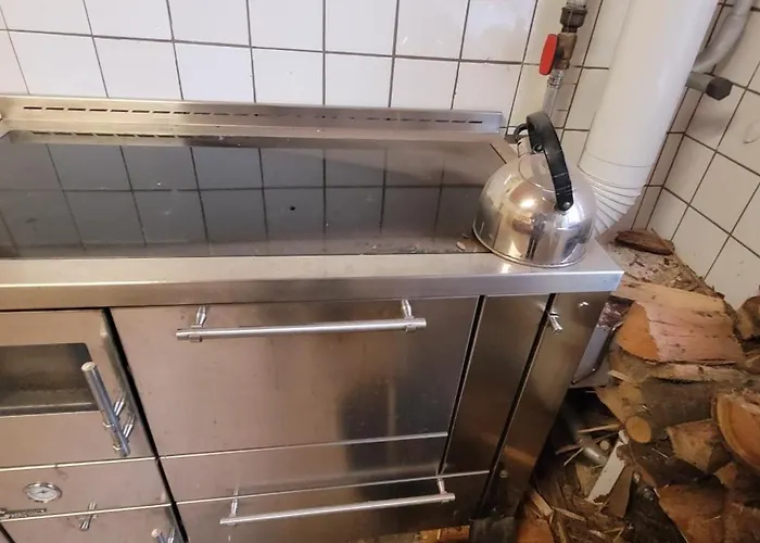 Appartement With 2 Rooms, Kitchen, Dining And Garden